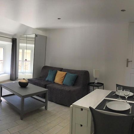 Duplex Bellifontain Au Coeur De Fontainebleau Apartment Exterior photo